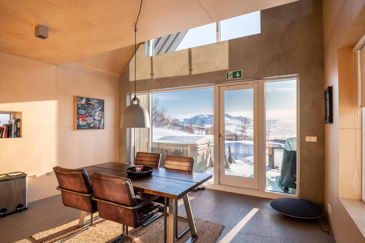 Viking Cottages & Apartments Акурейри Екстериор снимка